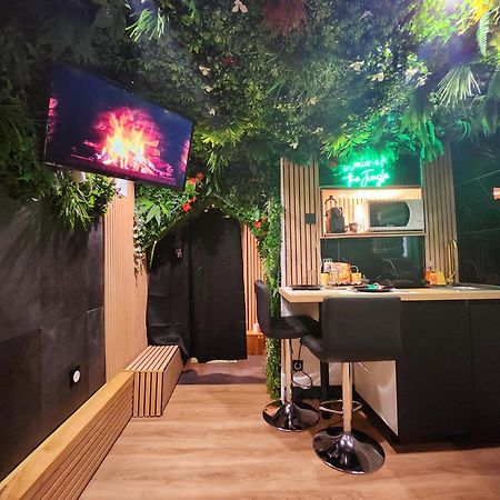 Jungle House Avec Jacuzzi A 10 Min De Disneyland -Taille Chambre- Conde-Sainte-Libiaire Eksteriør billede