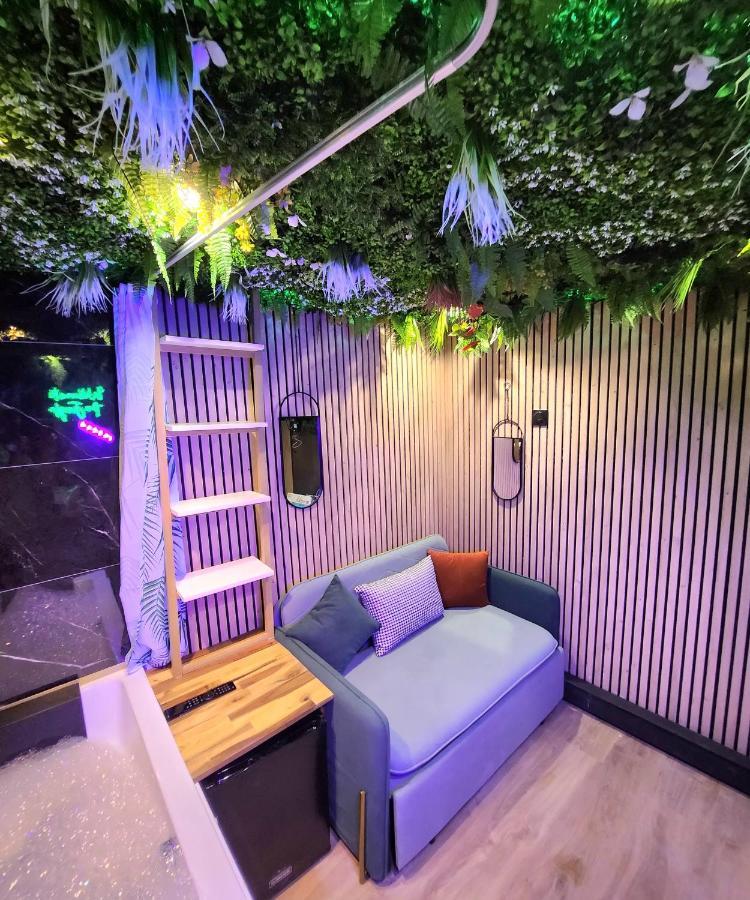 Jungle House Avec Jacuzzi A 10 Min De Disneyland -Taille Chambre- Conde-Sainte-Libiaire Eksteriør billede
