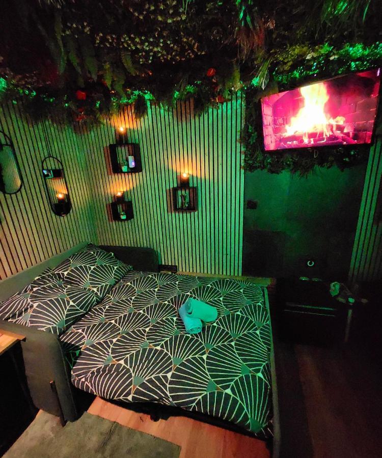 Jungle House Avec Jacuzzi A 10 Min De Disneyland -Taille Chambre- Conde-Sainte-Libiaire Eksteriør billede