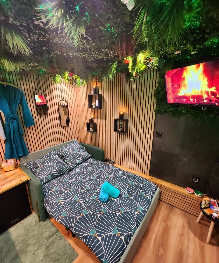 Jungle House Avec Jacuzzi A 10 Min De Disneyland -Taille Chambre- Conde-Sainte-Libiaire Eksteriør billede